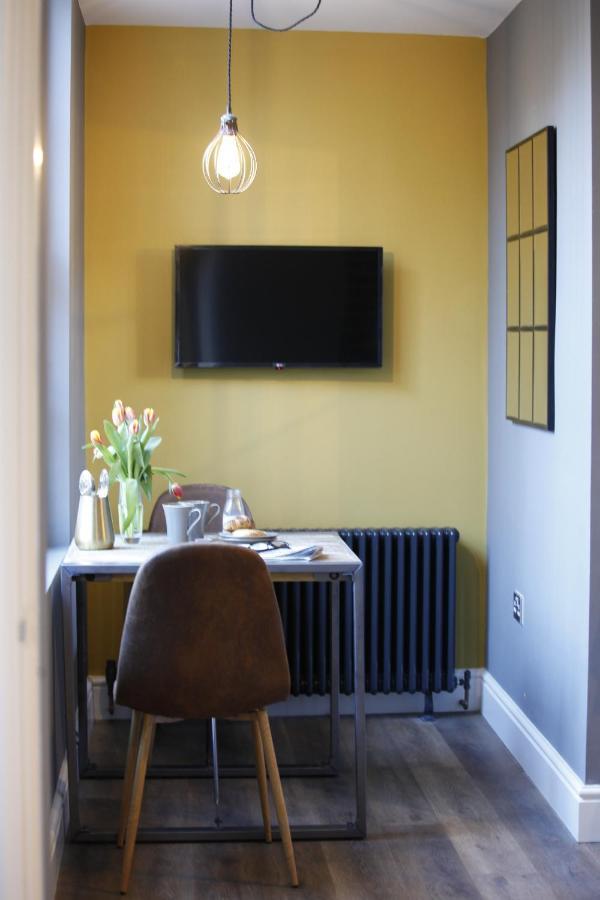 No 12 - Stunning Self Check-In Apartments In Worcester Centre ภายนอก รูปภาพ