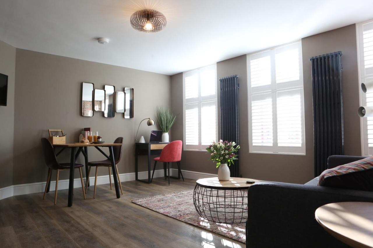No 12 - Stunning Self Check-In Apartments In Worcester Centre ภายนอก รูปภาพ
