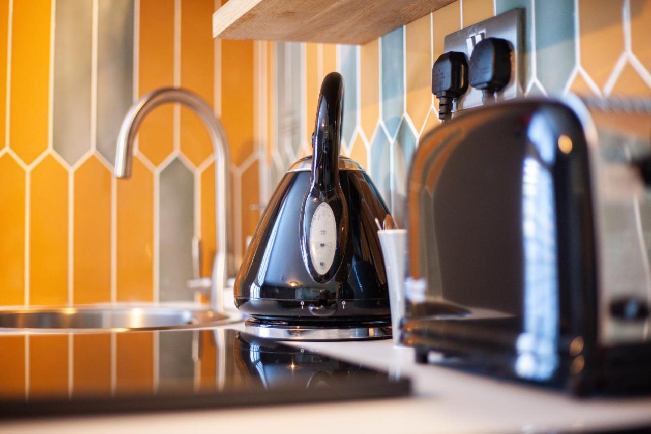 No 12 - Stunning Self Check-In Apartments In Worcester Centre ภายนอก รูปภาพ